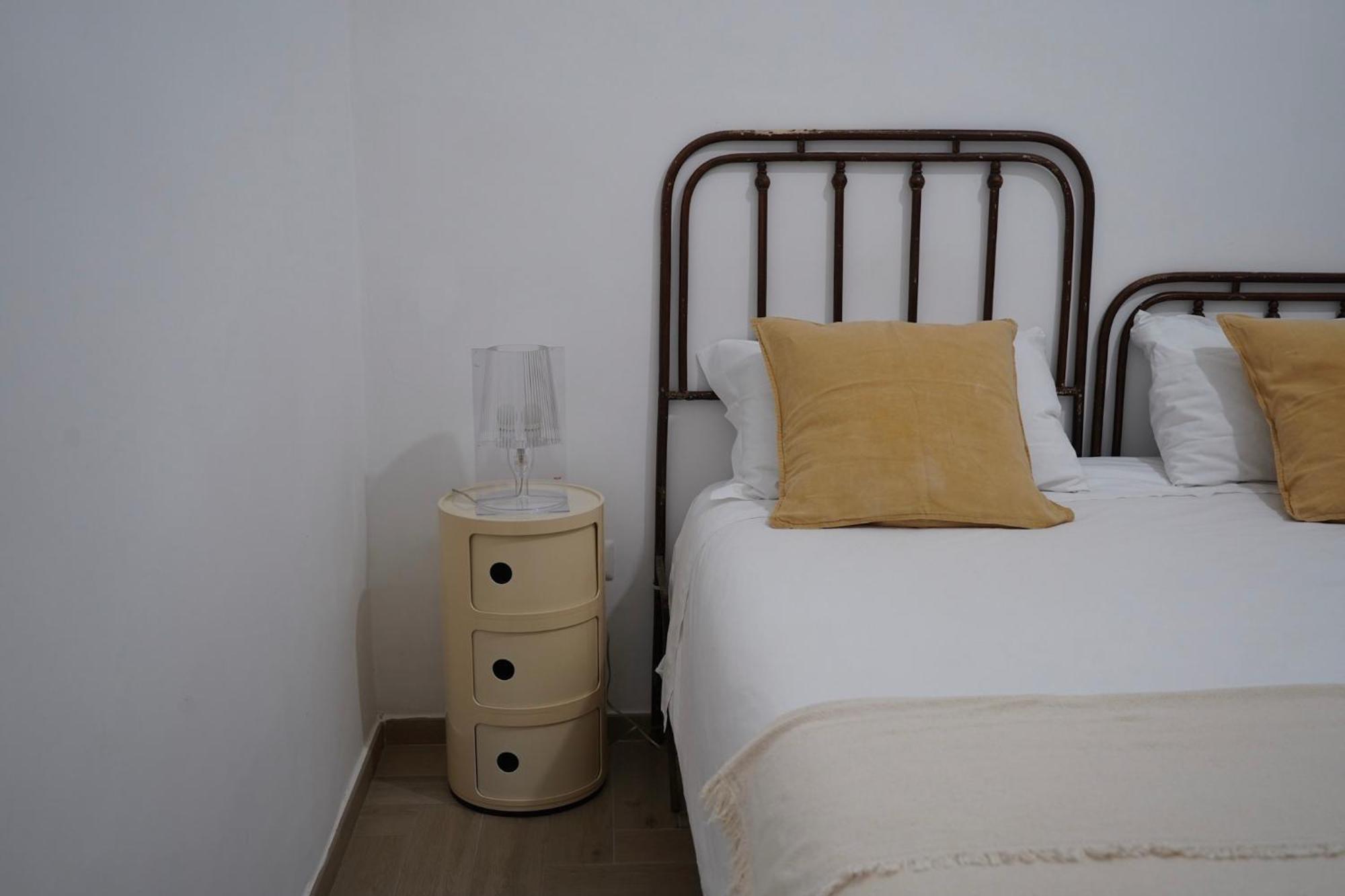 Palazzo Bevilacqua Rooms เนเปิลส์ ภายนอก รูปภาพ