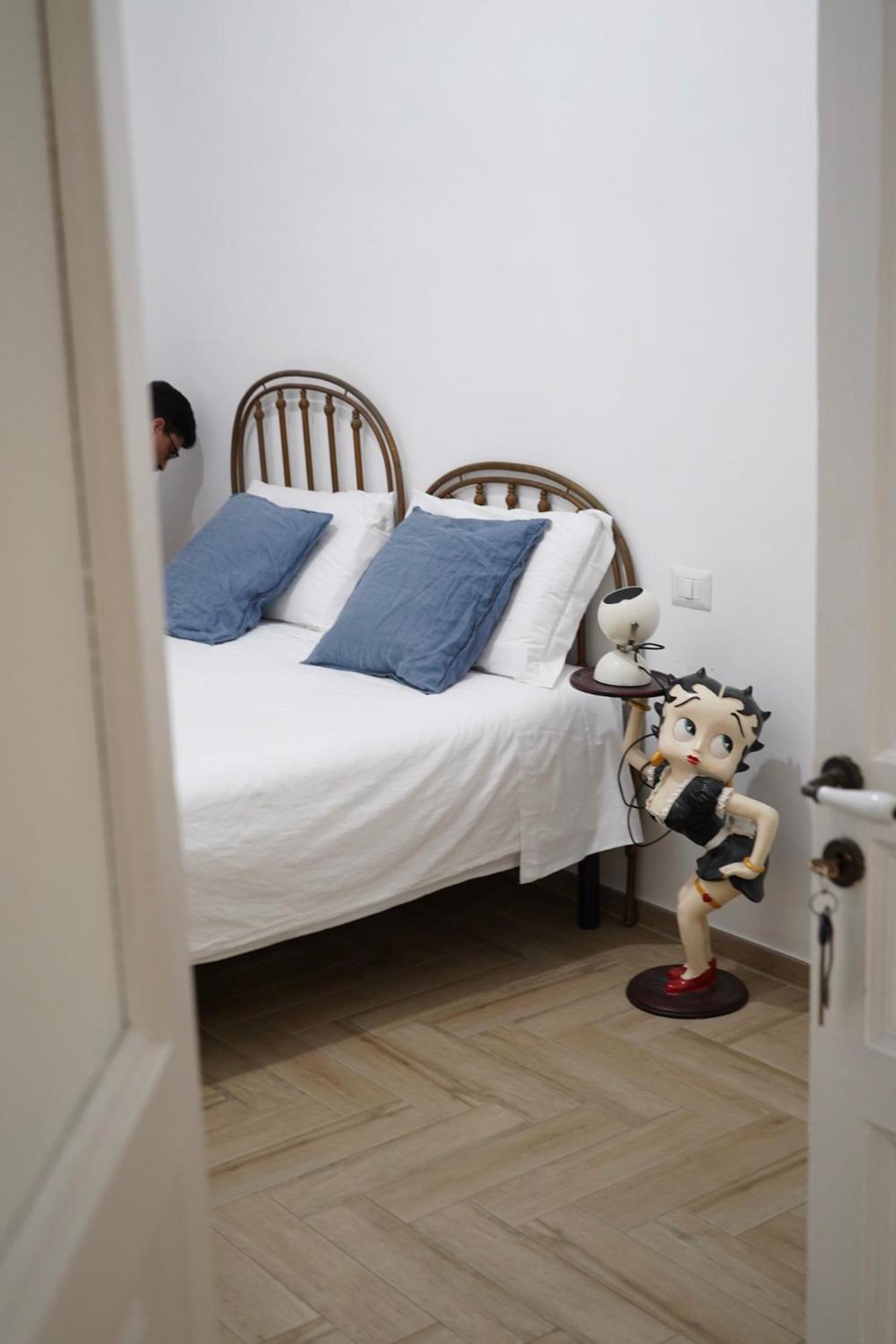Palazzo Bevilacqua Rooms เนเปิลส์ ภายนอก รูปภาพ